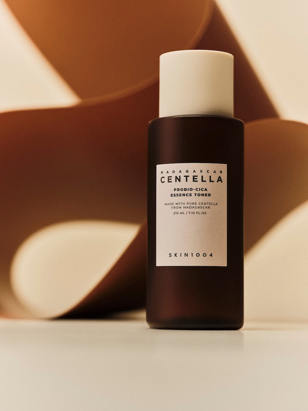 SKIN1004 Madagascar Centella Probio-Cica Essence Toner — Tônico-Essência Facial 210 ml