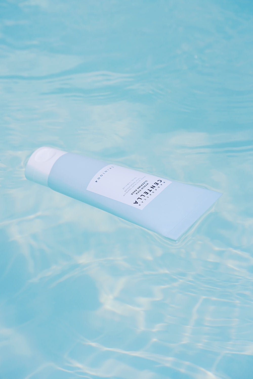 SKIN1004 Madagascar Centella Hyalu-Cica Sleeping Pack — Máscara Noturna 100 ml