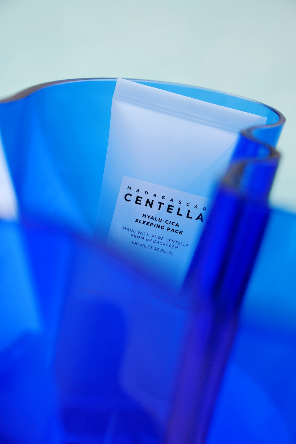 SKIN1004 Madagascar Centella Hyalu-Cica Sleeping Pack — Máscara Noturna 100 ml