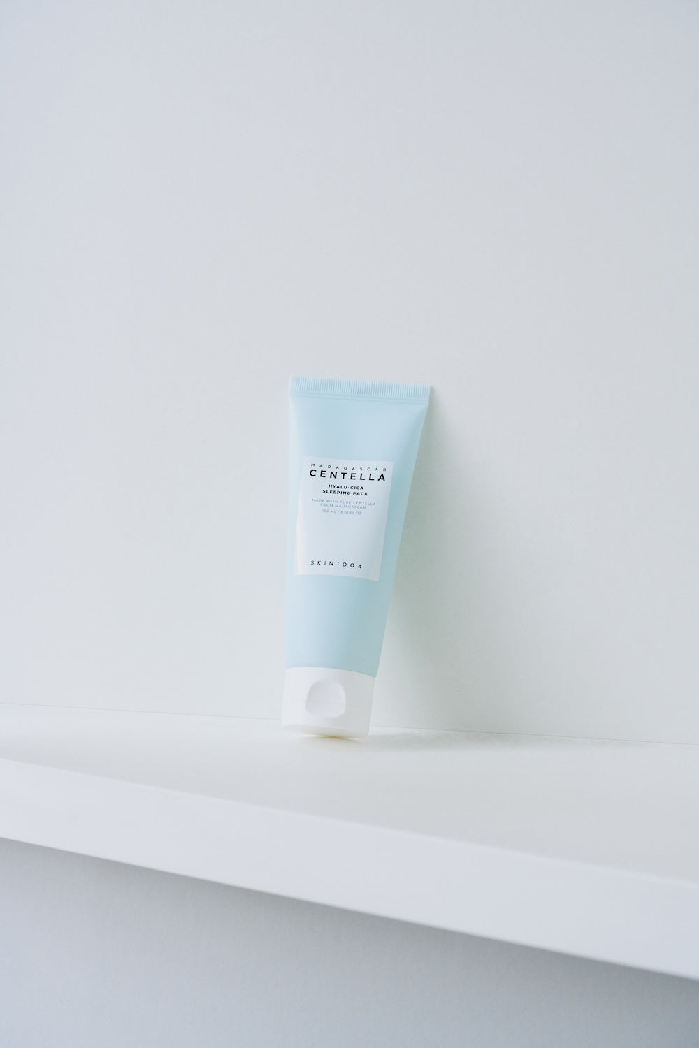 SKIN1004 Madagascar Centella Hyalu-Cica Sleeping Pack — Máscara Noturna 100 ml
